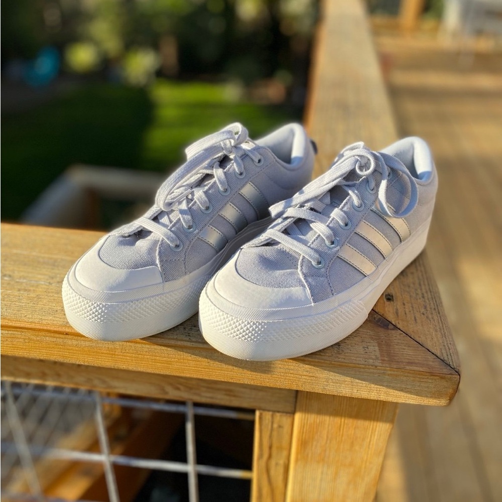 Adidas Bravada 2.0 Platform sneakers - women’s 8.5